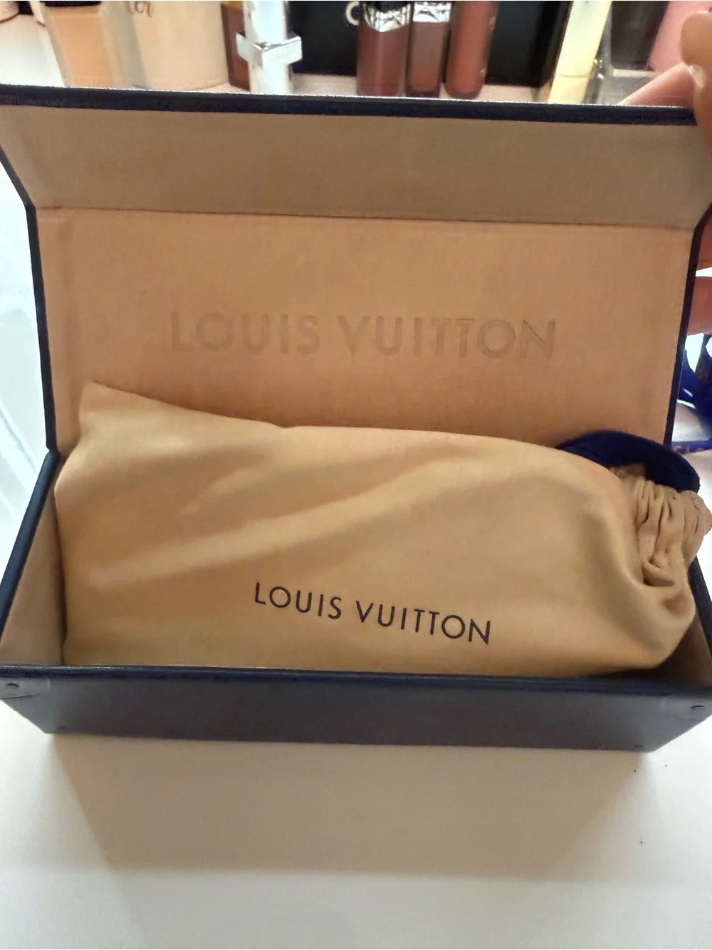 ✨ Authentic Louis Vuitton Black Women's Sunglasses ✨